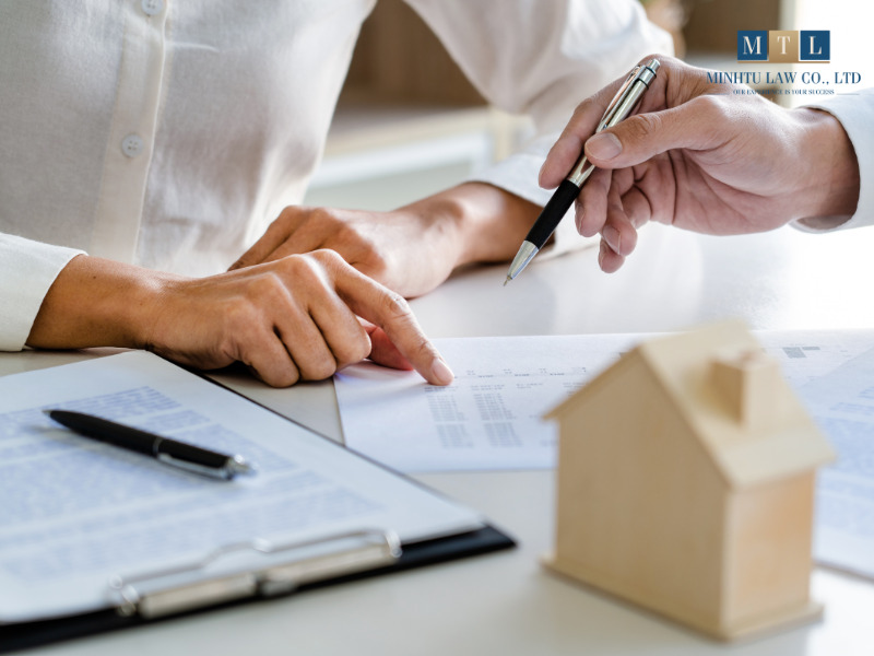 Công chứng xong mới chuyển tiền