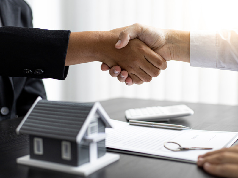 Hợp đồng công chứng mua bán đất có giá trị bao lâu