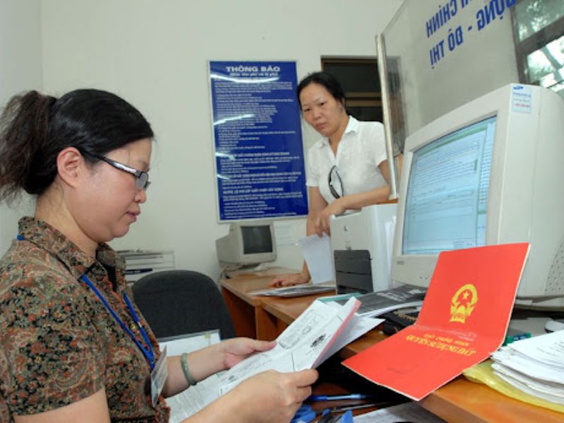 người 2 quốc tích có được dùng tên số đổ không