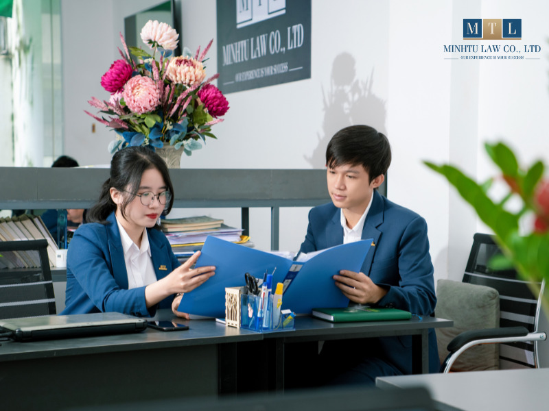 Phí công chứng nhà đất bên nào chịu