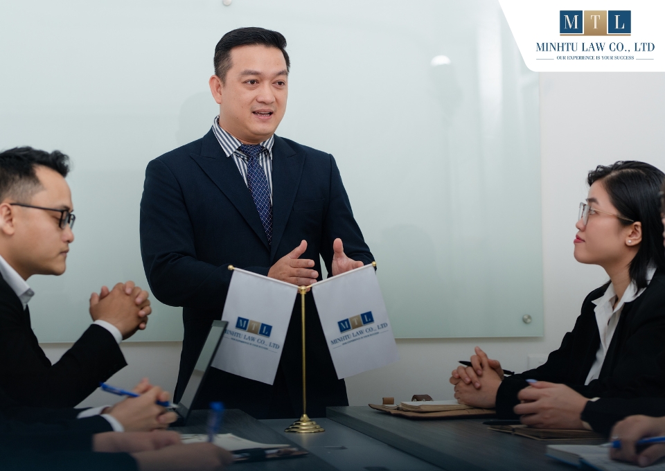 Luật Minh Tú cung cấp dịch pháp lý toàn diện về thủ tục thay đổi giấy phép kinh doanh